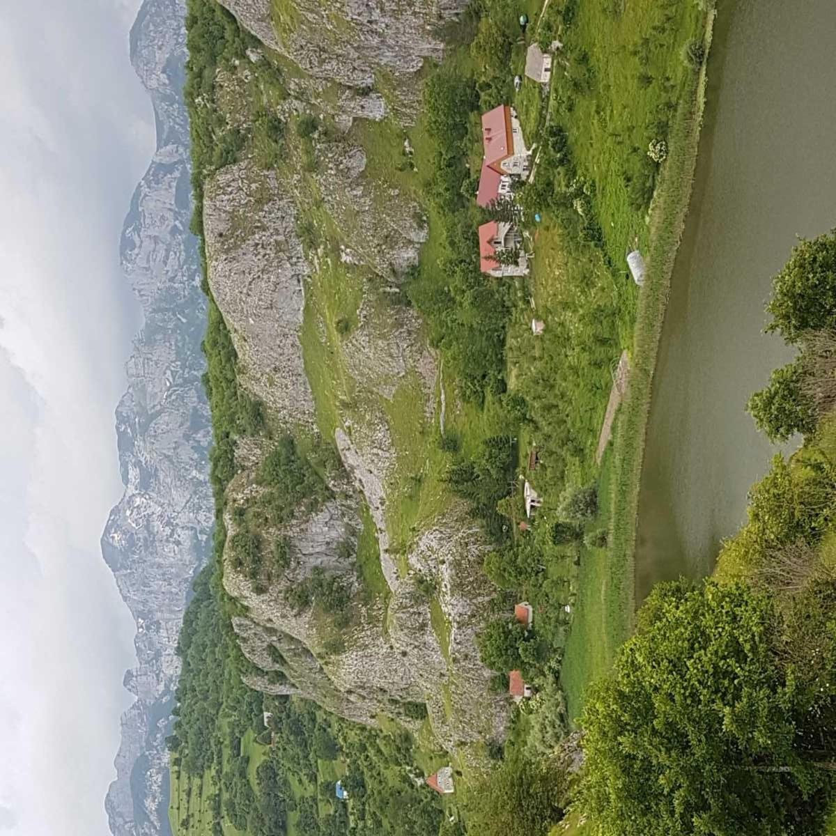 Detached House Milivoje Hotell Poscenje Eksteriør bilde